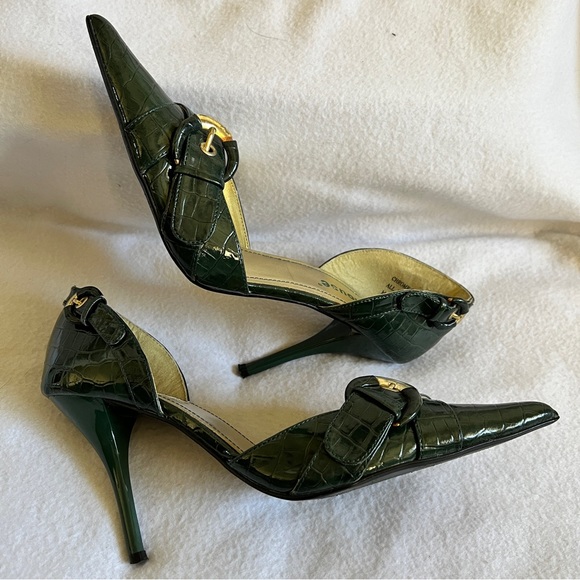 dollhouse Green Croc Pointed Toe Stilettos - Picture 7 of 14